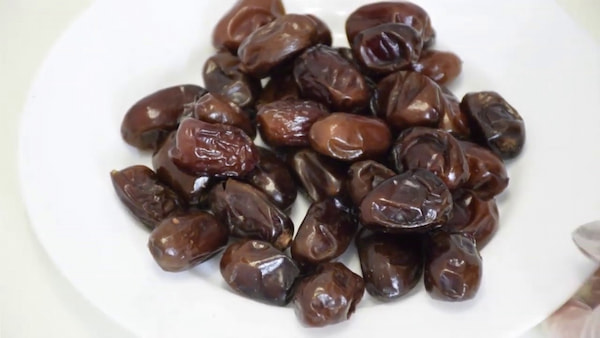 تصویر 3 از خرما پیارم فله مناسب برای ورزشکاران به عنوان میان وعده پر انرژی